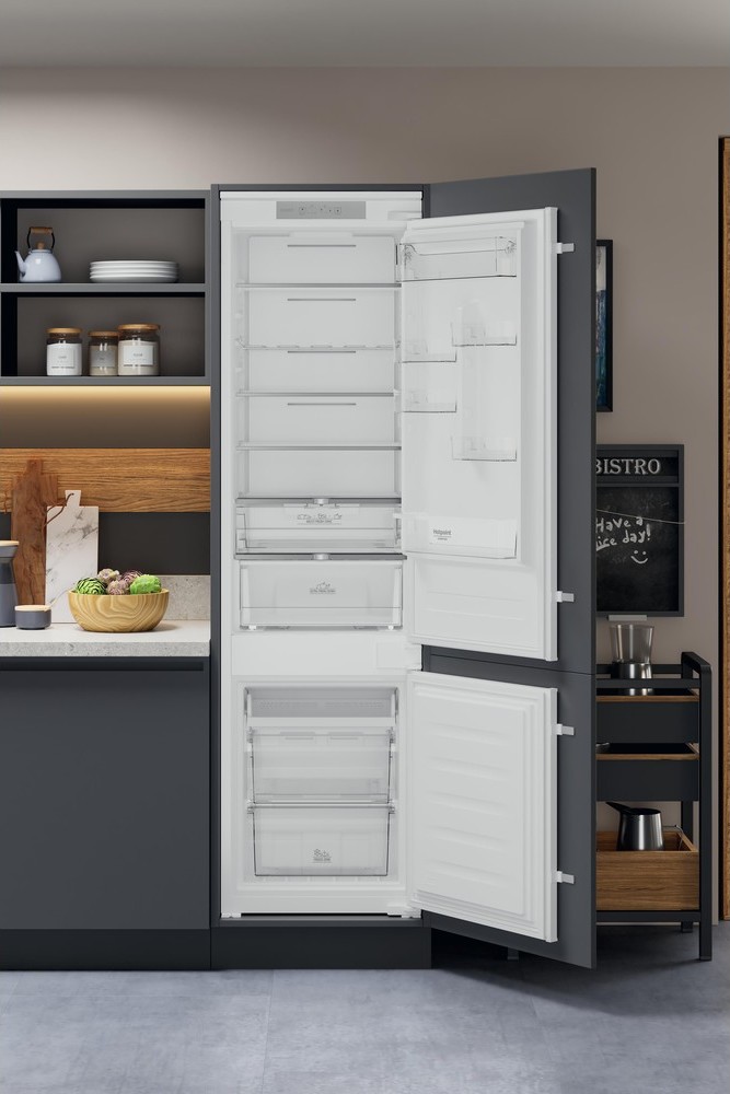 Hotpoint Ariston HAC20T321 Réfrigérateur encastrable avec congélateur cm.  54 heures. 194 - lieutenant 280 | Vieffetrade