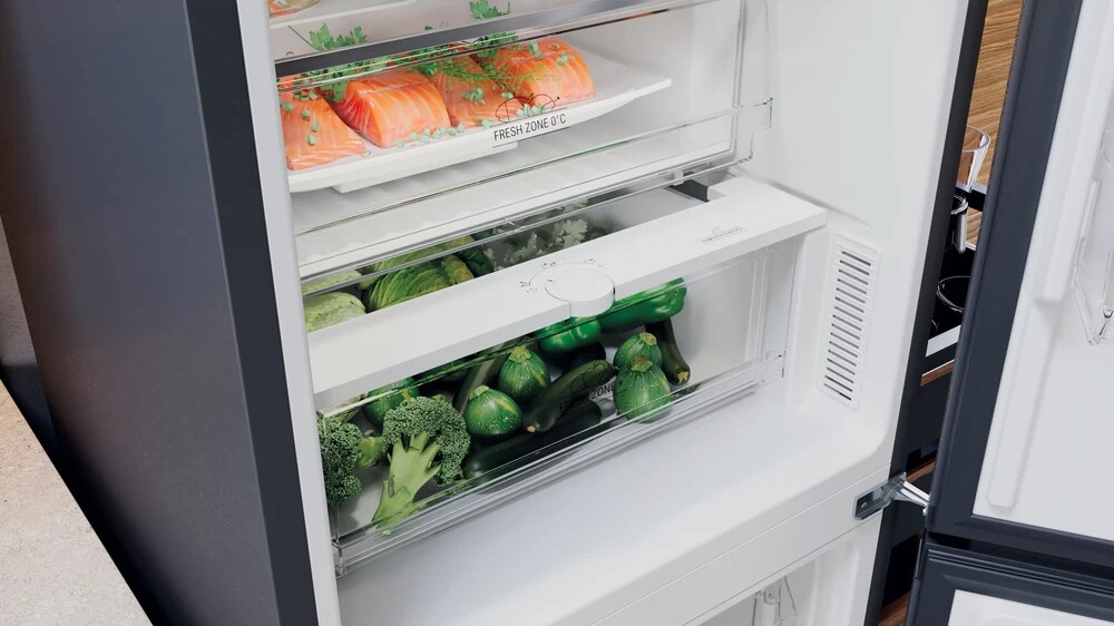 Hotpoint Ariston HAFC8 TT33SK O3 Free-standing refrigerator with freezer -  cm. 60 h. 191 - lt. 335 - silver black | Vieffetrade