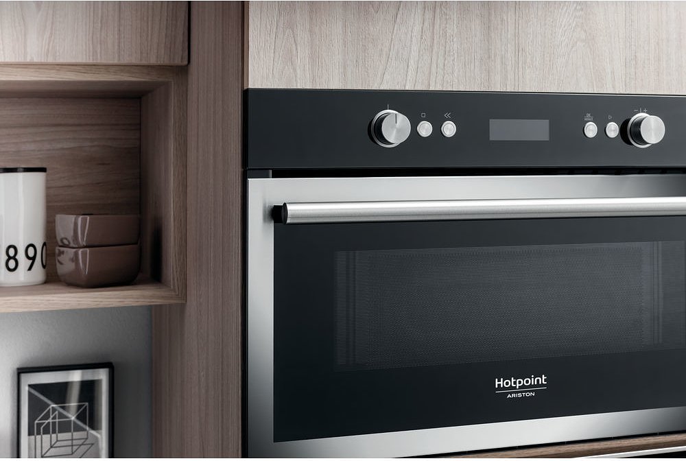 Hotpoint Ariston MD 664 IX HA Kuchenka mikrofalowa cm. 60 lt 31 - stal  nierdzewna / czarny | Vieffetrade